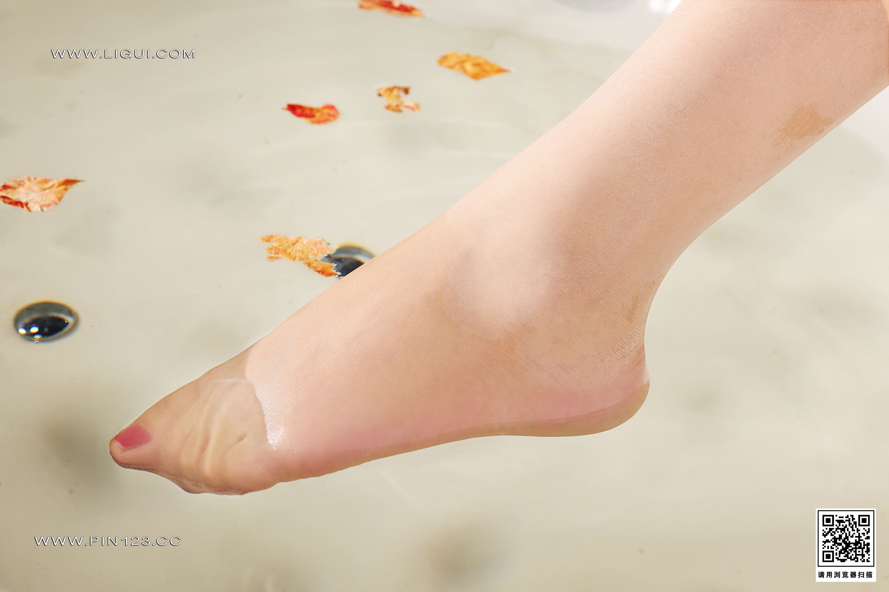 Ligui丽柜 2023.06.24 《丽柜典藏》 英子